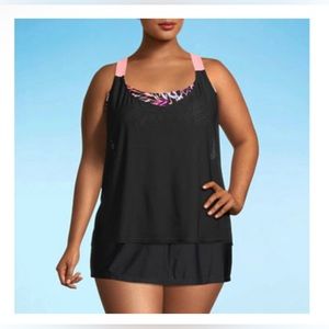 ZeroXposur Geo Linear Blouson Plus Size Swimsuit Top- Size 2x *NWT*